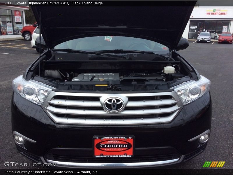 Black / Sand Beige 2013 Toyota Highlander Limited 4WD
