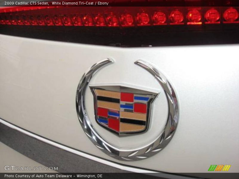 White Diamond Tri-Coat / Ebony 2009 Cadillac CTS Sedan