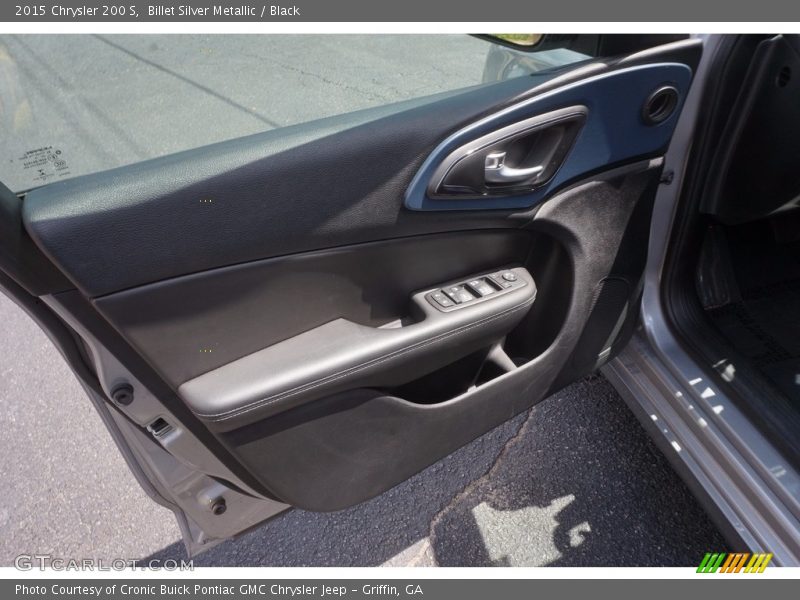 Billet Silver Metallic / Black 2015 Chrysler 200 S