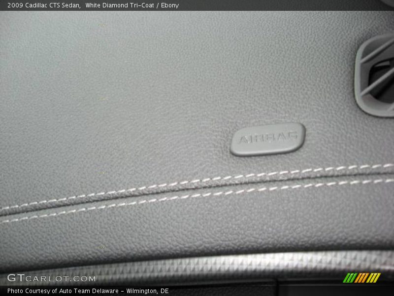 White Diamond Tri-Coat / Ebony 2009 Cadillac CTS Sedan
