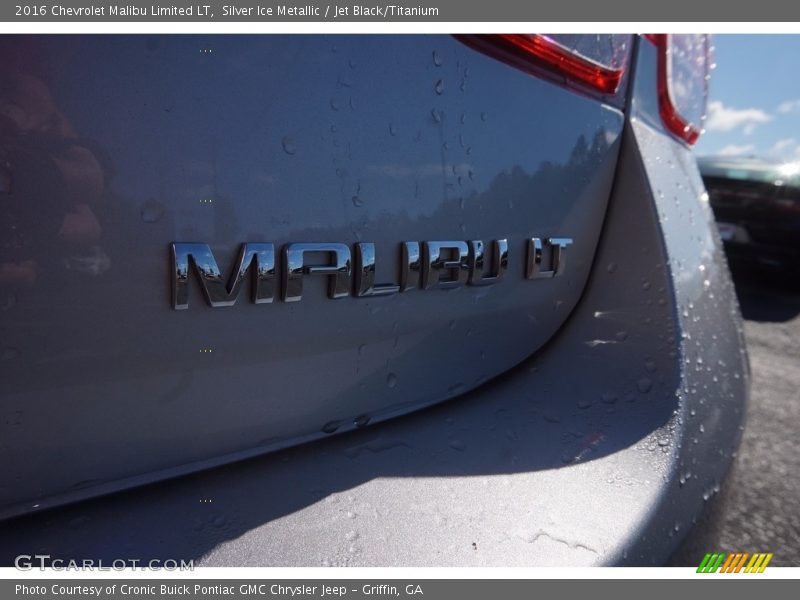 Silver Ice Metallic / Jet Black/Titanium 2016 Chevrolet Malibu Limited LT