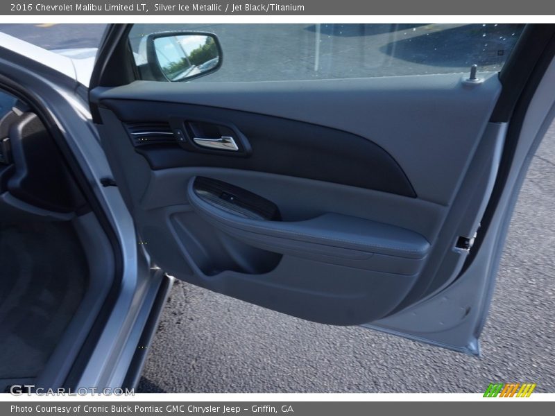 Silver Ice Metallic / Jet Black/Titanium 2016 Chevrolet Malibu Limited LT
