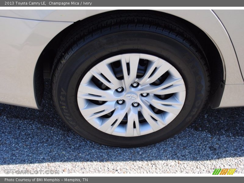Champagne Mica / Ivory 2013 Toyota Camry LE