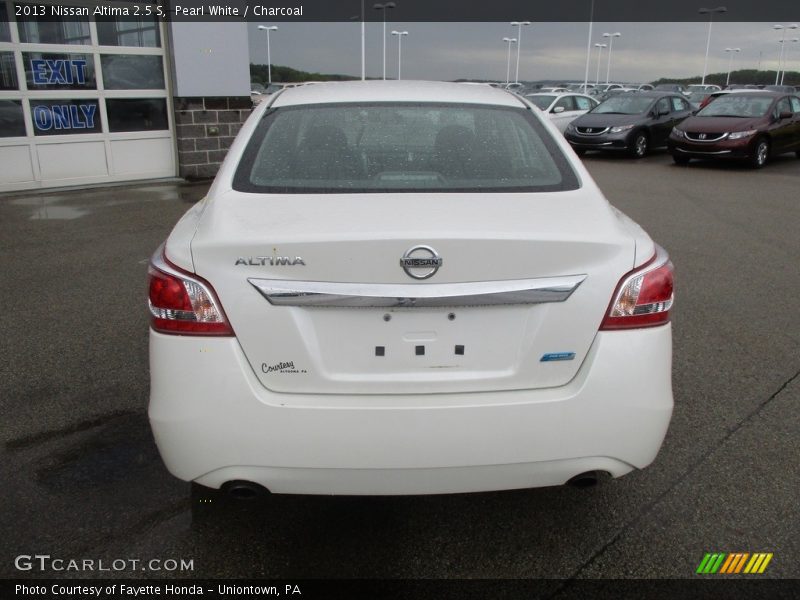Pearl White / Charcoal 2013 Nissan Altima 2.5 S