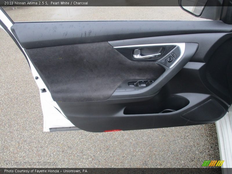 Pearl White / Charcoal 2013 Nissan Altima 2.5 S
