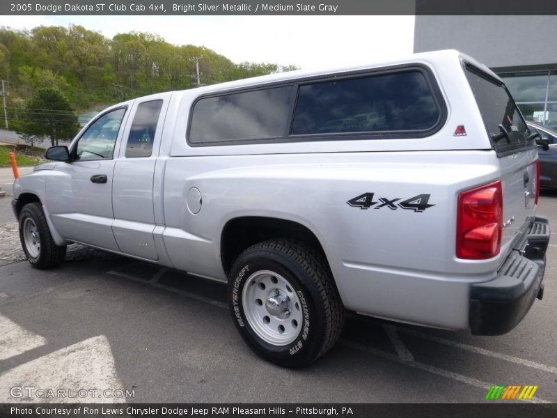 Bright Silver Metallic / Medium Slate Gray 2005 Dodge Dakota ST Club Cab 4x4