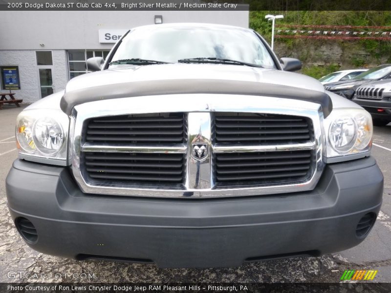 Bright Silver Metallic / Medium Slate Gray 2005 Dodge Dakota ST Club Cab 4x4