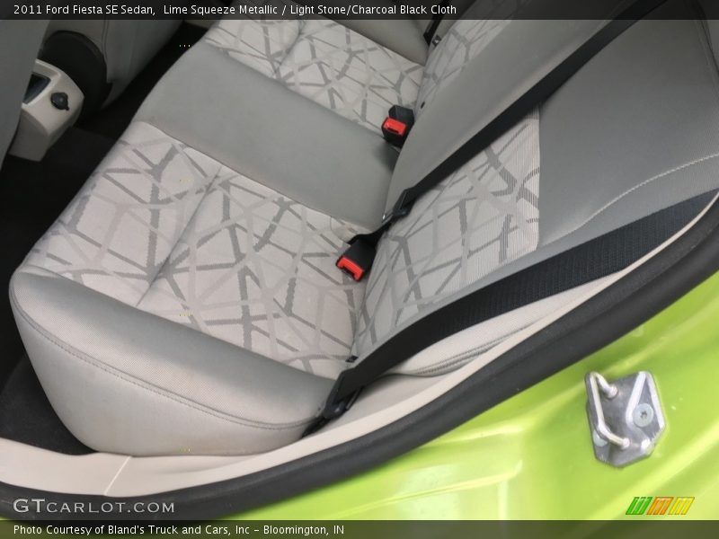 Lime Squeeze Metallic / Light Stone/Charcoal Black Cloth 2011 Ford Fiesta SE Sedan