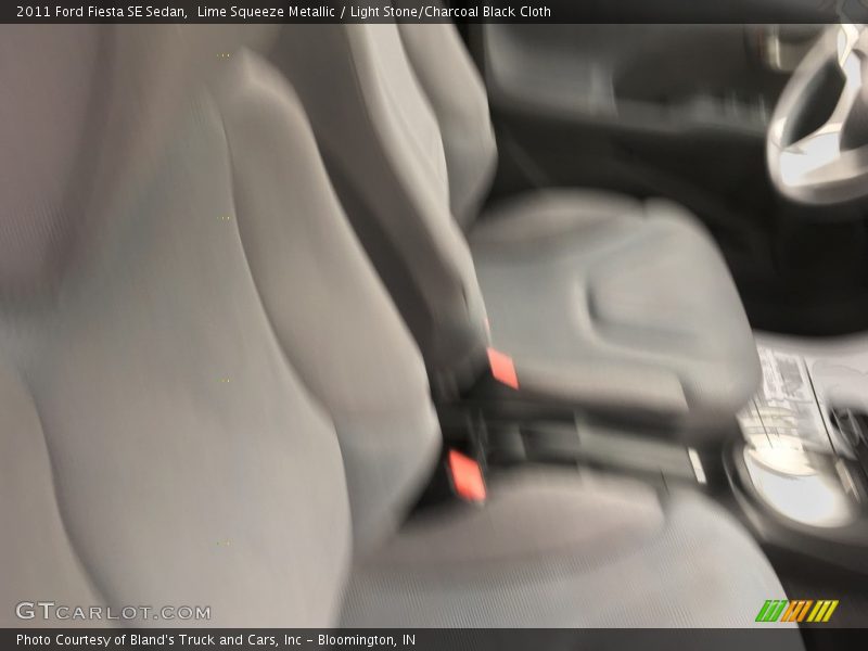 Lime Squeeze Metallic / Light Stone/Charcoal Black Cloth 2011 Ford Fiesta SE Sedan
