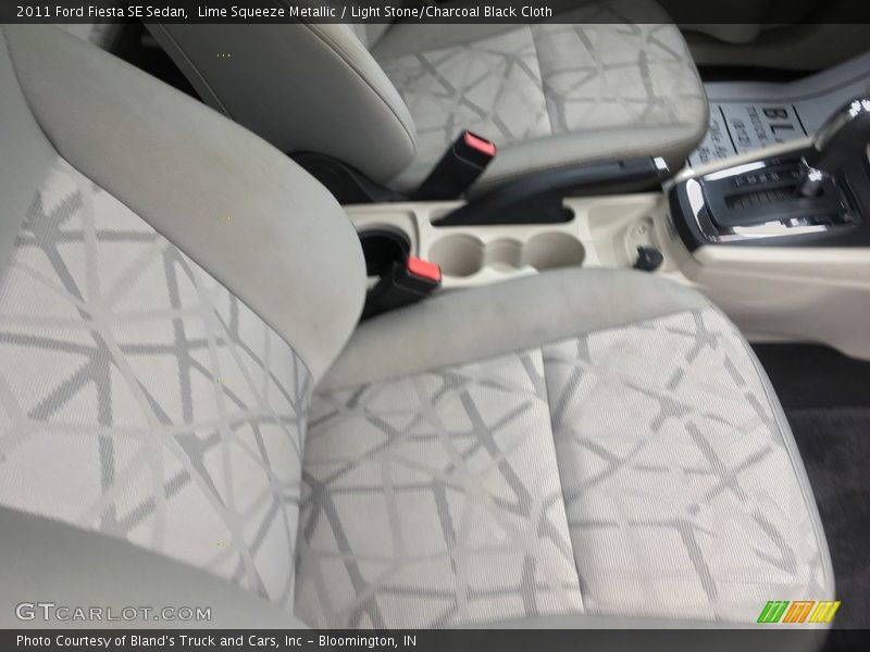 Lime Squeeze Metallic / Light Stone/Charcoal Black Cloth 2011 Ford Fiesta SE Sedan