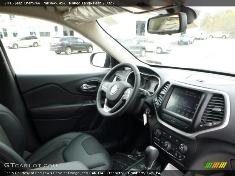 Mango Tango Pearl / Black 2016 Jeep Cherokee Trailhawk 4x4