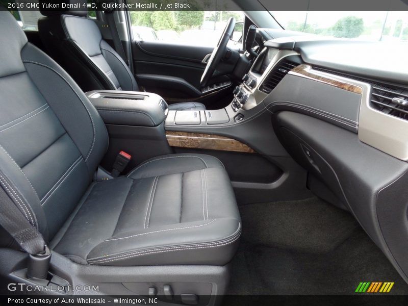 Quicksilver Metallic / Jet Black 2016 GMC Yukon Denali 4WD