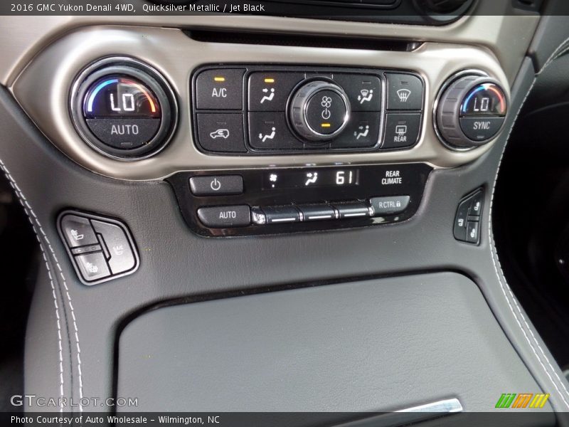 Quicksilver Metallic / Jet Black 2016 GMC Yukon Denali 4WD