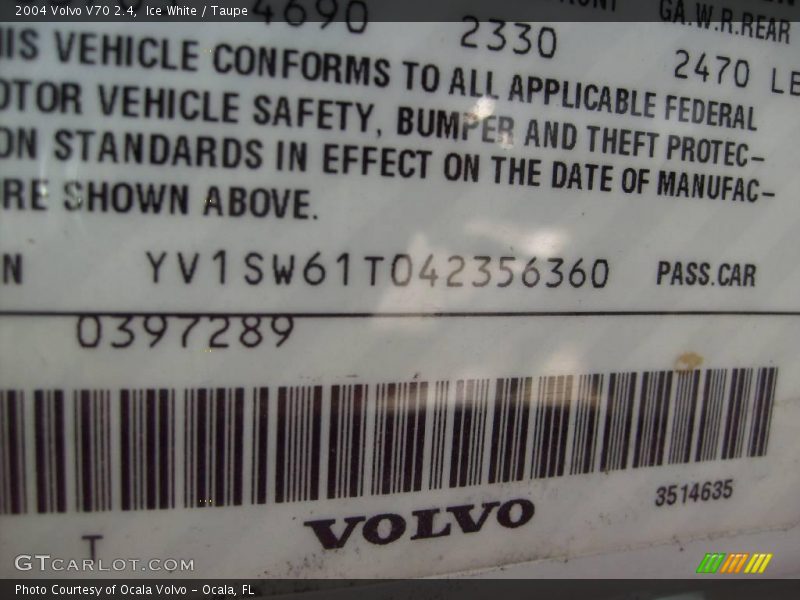 Ice White / Taupe 2004 Volvo V70 2.4