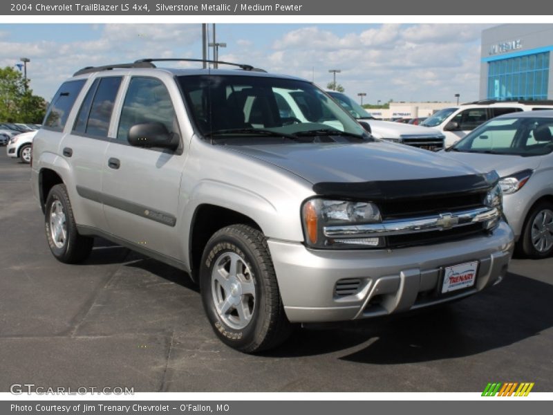Silverstone Metallic / Medium Pewter 2004 Chevrolet TrailBlazer LS 4x4