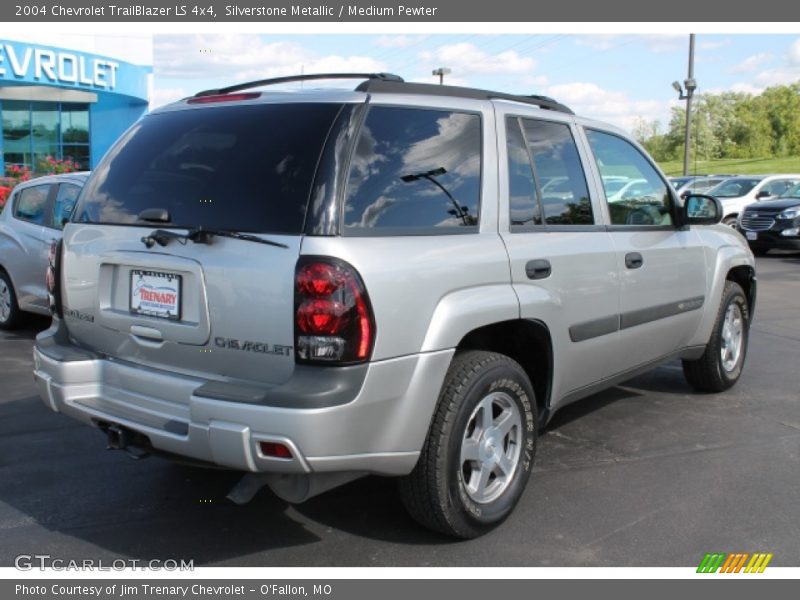 Silverstone Metallic / Medium Pewter 2004 Chevrolet TrailBlazer LS 4x4