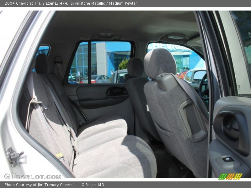 Silverstone Metallic / Medium Pewter 2004 Chevrolet TrailBlazer LS 4x4