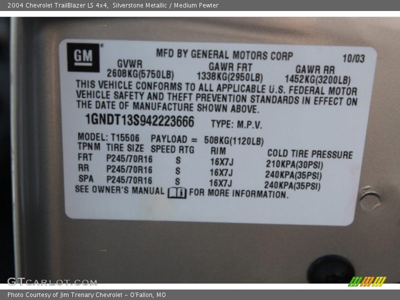 Silverstone Metallic / Medium Pewter 2004 Chevrolet TrailBlazer LS 4x4