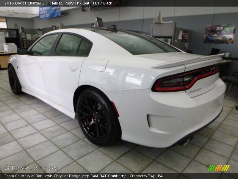 Ivory Tri-Coat Pearl / Black 2016 Dodge Charger SRT Hellcat