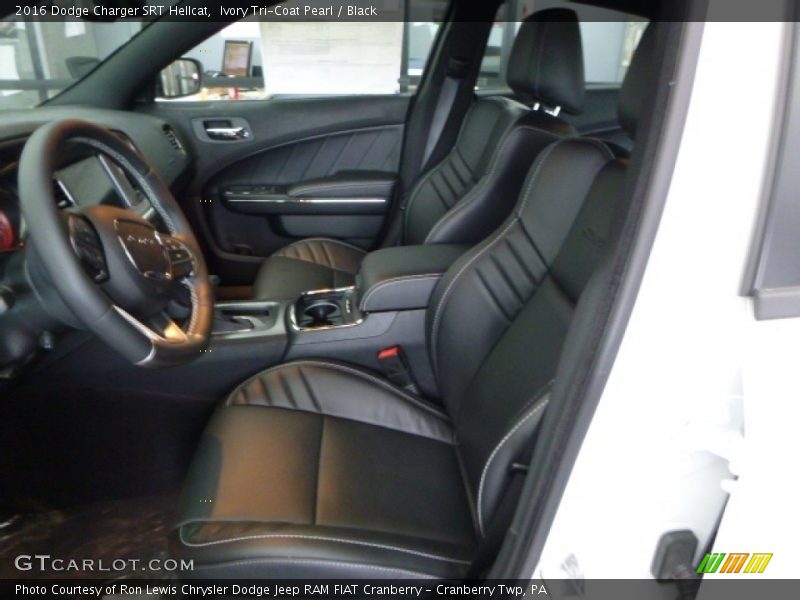 Ivory Tri-Coat Pearl / Black 2016 Dodge Charger SRT Hellcat