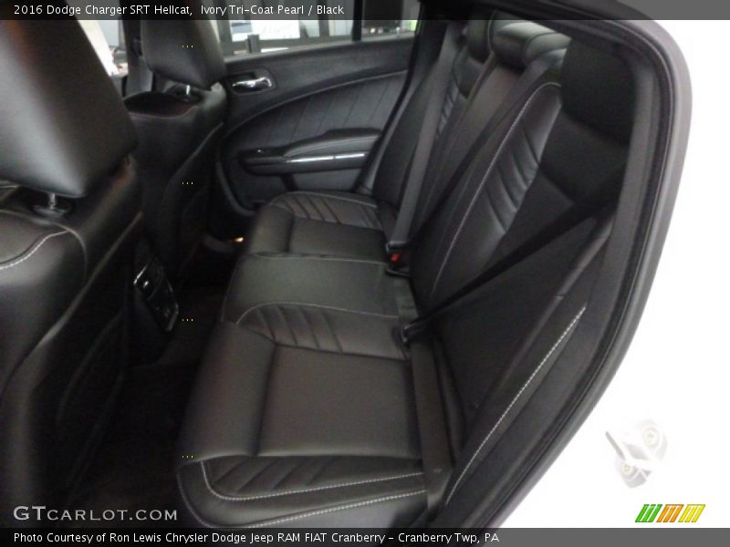 Ivory Tri-Coat Pearl / Black 2016 Dodge Charger SRT Hellcat