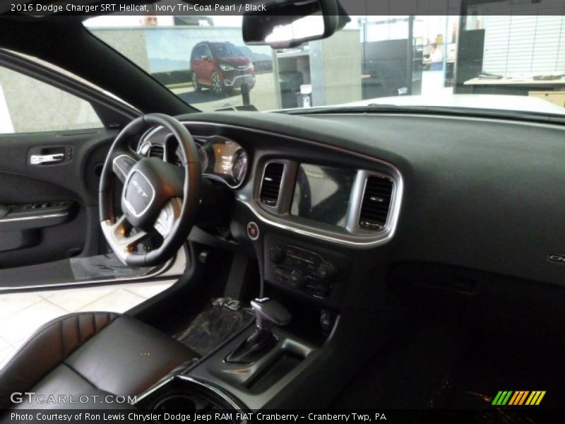Ivory Tri-Coat Pearl / Black 2016 Dodge Charger SRT Hellcat