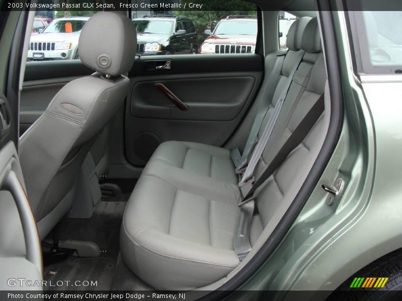 Fresco Green Metallic / Grey 2003 Volkswagen Passat GLX Sedan