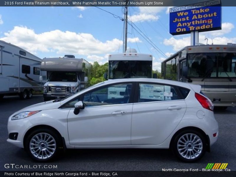 White Platinum Metallic Tri-coat / Medium Light Stone 2016 Ford Fiesta Titanium Hatchback