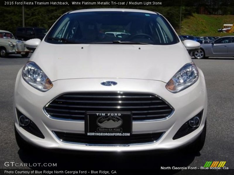 White Platinum Metallic Tri-coat / Medium Light Stone 2016 Ford Fiesta Titanium Hatchback