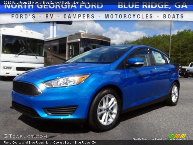 Blue Candy / Medium Light Stone 2016 Ford Focus SE Hatch