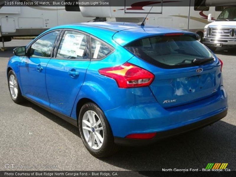Blue Candy / Medium Light Stone 2016 Ford Focus SE Hatch