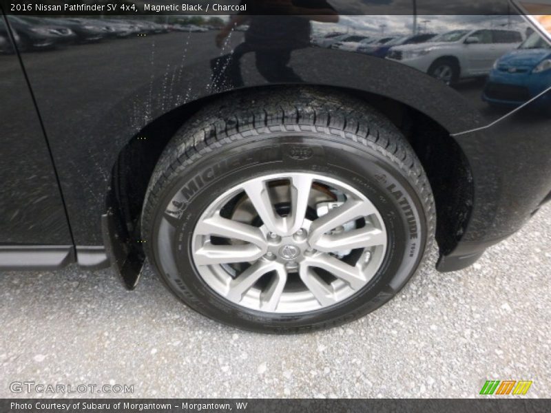 Magnetic Black / Charcoal 2016 Nissan Pathfinder SV 4x4