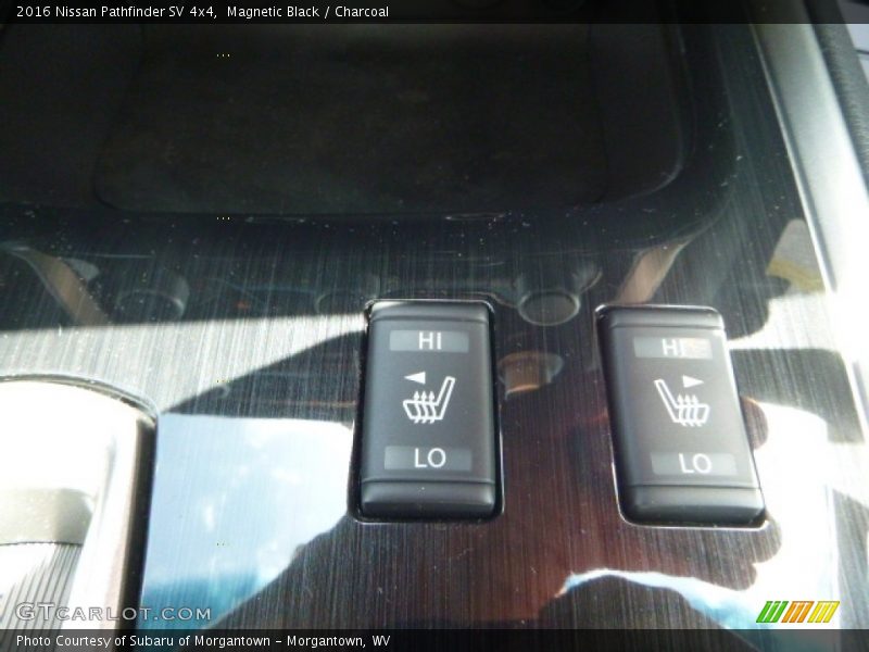 Magnetic Black / Charcoal 2016 Nissan Pathfinder SV 4x4