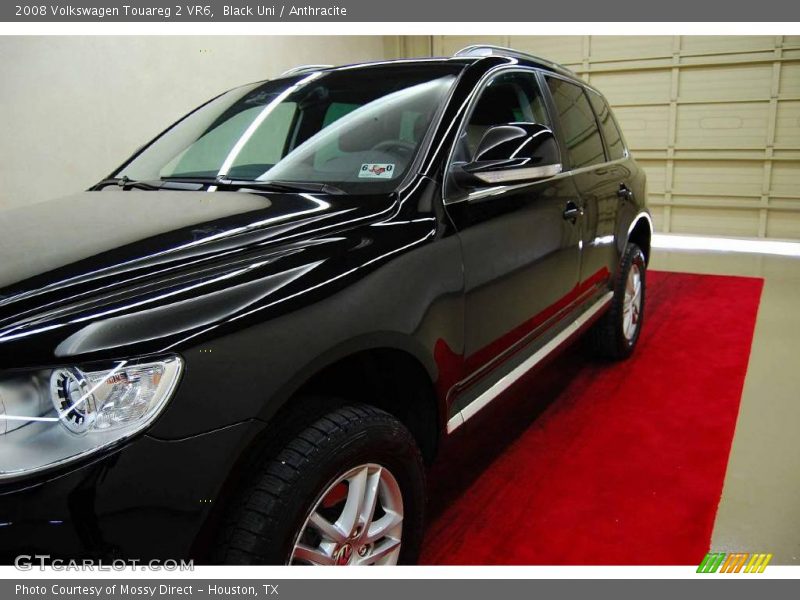 Black Uni / Anthracite 2008 Volkswagen Touareg 2 VR6