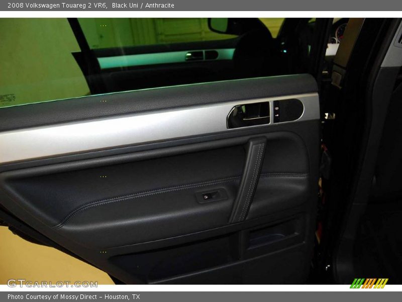 Black Uni / Anthracite 2008 Volkswagen Touareg 2 VR6
