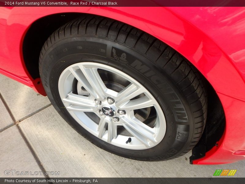 Race Red / Charcoal Black 2014 Ford Mustang V6 Convertible