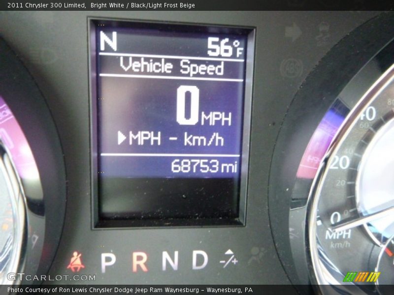 Bright White / Black/Light Frost Beige 2011 Chrysler 300 Limited