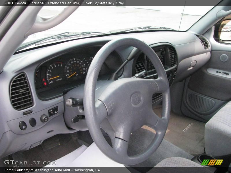 Silver Sky Metallic / Gray 2001 Toyota Tundra SR5 Extended Cab 4x4