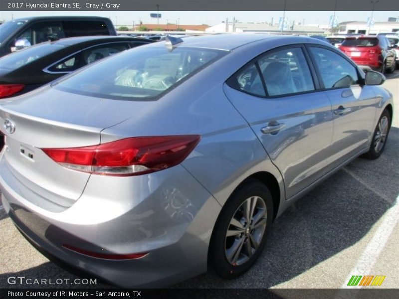 Gray / Gray 2017 Hyundai Elantra SE