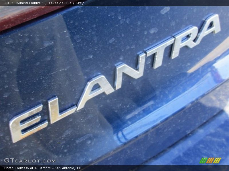 Lakeside Blue / Gray 2017 Hyundai Elantra SE