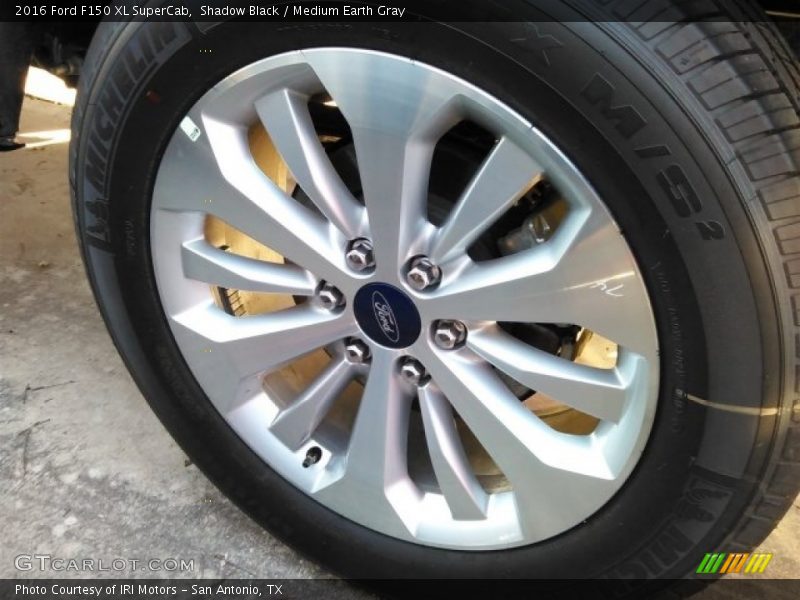 Shadow Black / Medium Earth Gray 2016 Ford F150 XL SuperCab