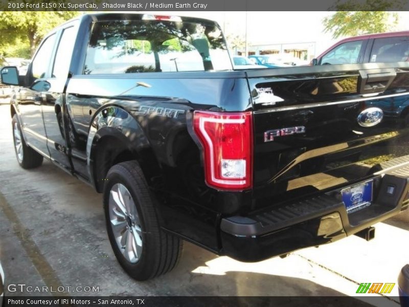 Shadow Black / Medium Earth Gray 2016 Ford F150 XL SuperCab