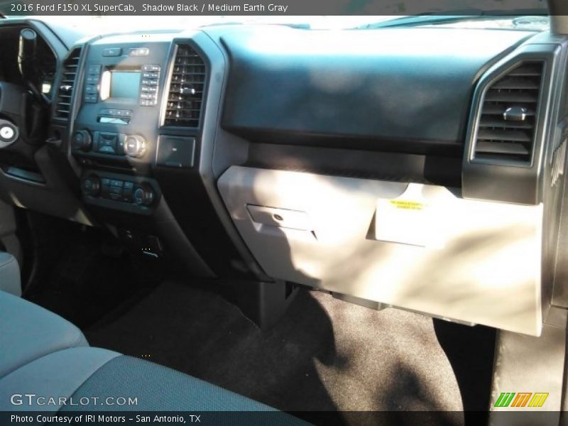 Shadow Black / Medium Earth Gray 2016 Ford F150 XL SuperCab