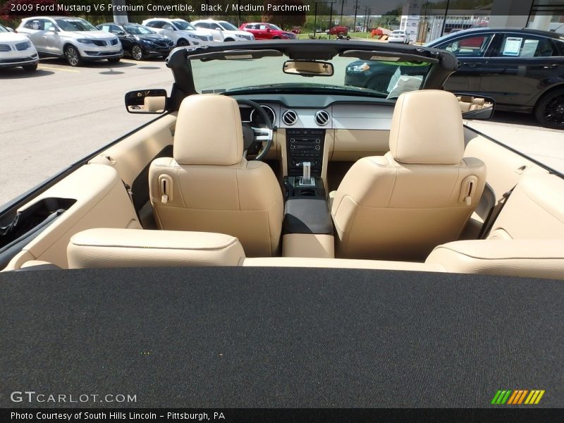 Black / Medium Parchment 2009 Ford Mustang V6 Premium Convertible