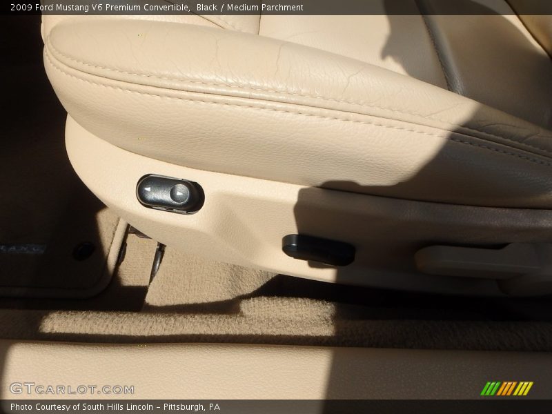 Black / Medium Parchment 2009 Ford Mustang V6 Premium Convertible