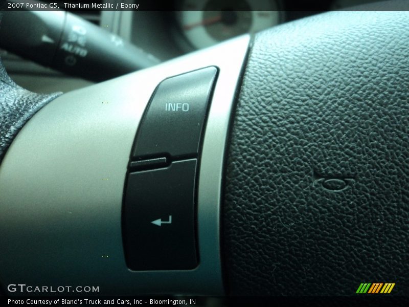Titanium Metallic / Ebony 2007 Pontiac G5