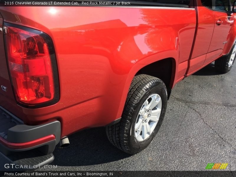Red Rock Metallic / Jet Black 2016 Chevrolet Colorado LT Extended Cab