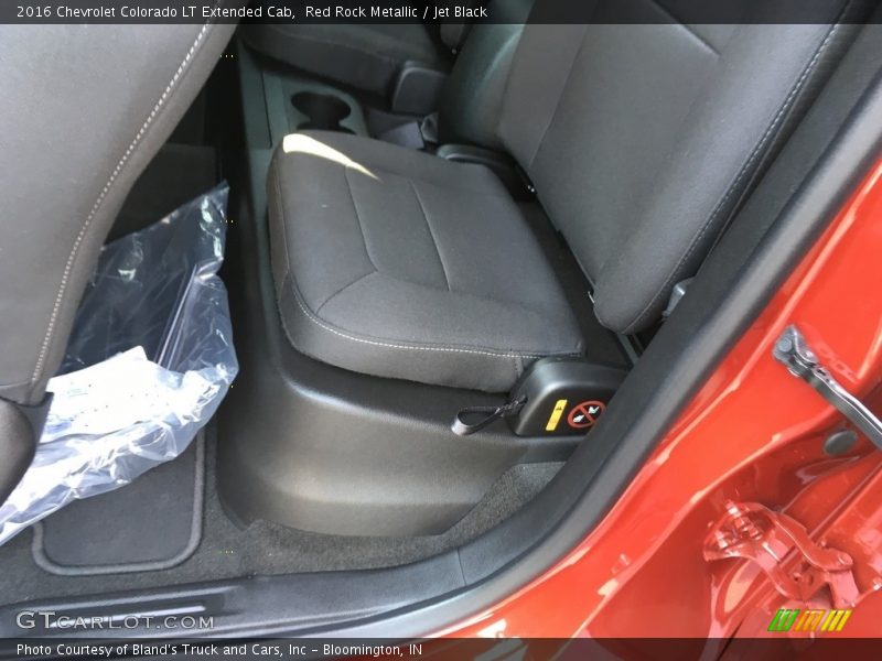 Red Rock Metallic / Jet Black 2016 Chevrolet Colorado LT Extended Cab
