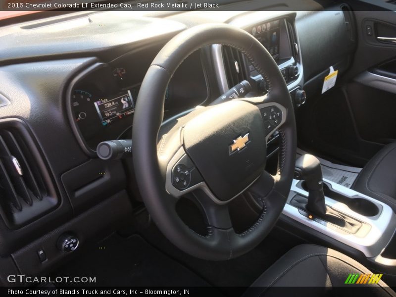 Red Rock Metallic / Jet Black 2016 Chevrolet Colorado LT Extended Cab