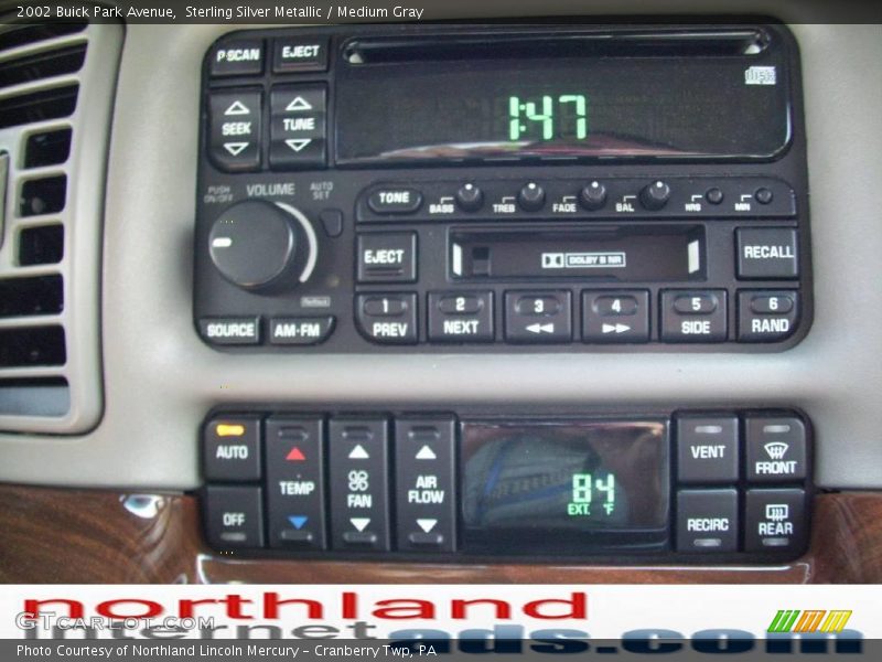 Sterling Silver Metallic / Medium Gray 2002 Buick Park Avenue